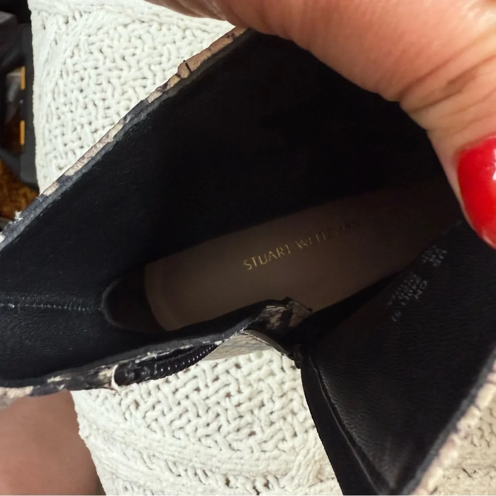 Stuart Weitzman Nell Snake Skin Bootie Size 7